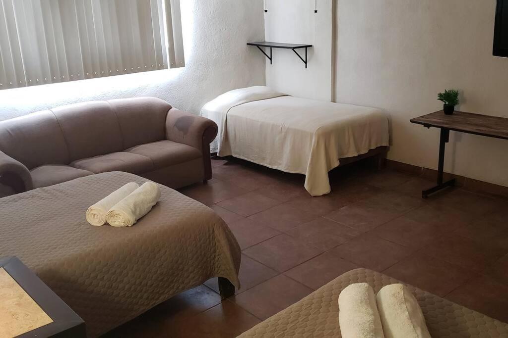 Departamento Grande Con 2 Recamaras Con Aire 5 Camas Wifi 115Mb, Cocina .Cochera Techada, #4 시우다드 발레스 외부 사진